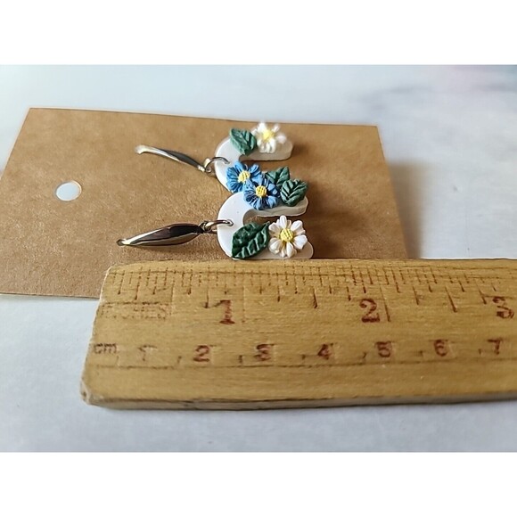 Polymer Clay Floral Dangling Earrings New - Picture 9 of 10